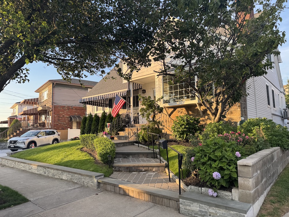a3 Front of House 3
